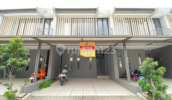 Disewakan Rumah Z Living Lake Garden, Smart Home 4 Kamar Tidur, Unfurnished, Akses Langsung Tol Tambun, Bebas Banjir, Keamanan 24 Jam, Grand Wisata Bekasi