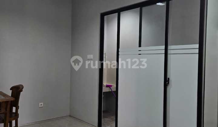 Disewakan Rumah Z Living Hook semi furnished, 2 Kamar Tidur, Luas Tanah 60m2, Hanya 1km Menuju Tol Tambun Grand Wisata Bekasi 2