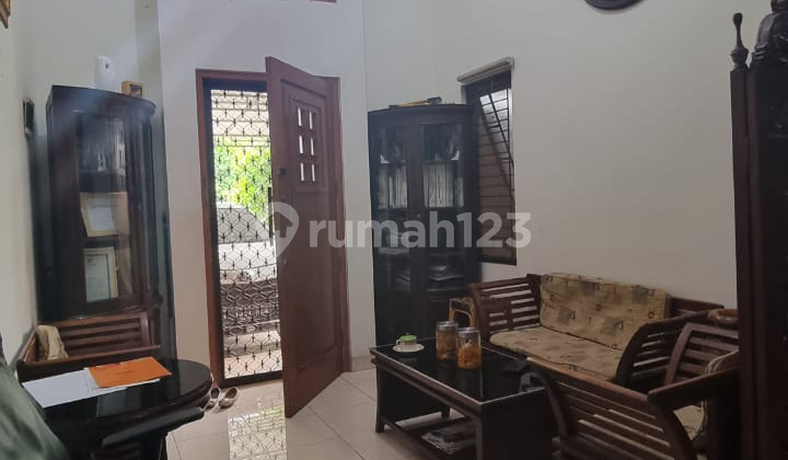 Dijual Rumah Watergarden 2 Lantai Luas 128M2, Kamar 3, SHM, bisa KPR Fasilitas Masjid, Lapangan Olahraga, Taman Bermain Luas, Row Jalan Luas, Grandwisata Bekasi 2