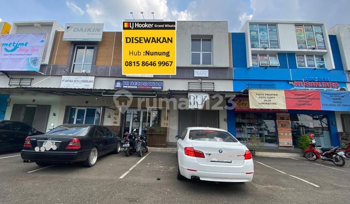 Disewakan Ruko Boulevard 2 Lantai Free Parkir Hanya 800m Dari Mall Living World Grandwisata Bekasi Disewakan Ruko Boulevard 2 Lantai Free Parkir Hanya 800m Dari Mall Living World Grandwisata Bekasi