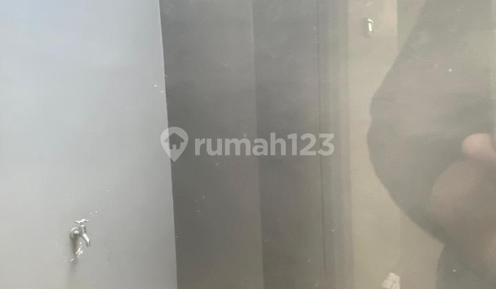 For Rent: Linked Shop House in Grand Wisata, 3 Floors, Hook Position, South Tambun, Bekasi 2