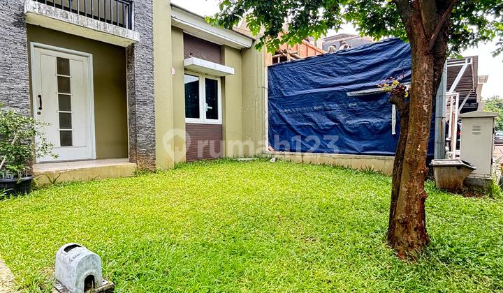 For Rent Grand Wisata House, Semi-Furnished, 2+1 Bedrooms Near Al-Azhar and IPEKA Schools, Access to Grand Wisata Toll Road, Bekasi 2