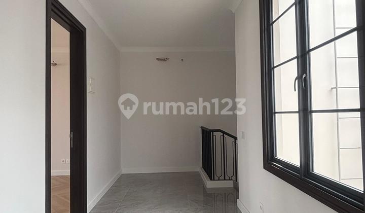 Dijual Rumah Baru Jalan I Gusti Ngurah Rai Modern Classic Bukit Podomoro 3 Lantai, 5+1 Kamar Tidur, Fasilitas Club House Premium, Bebas Banjir, bisa KPR, 3 Km Dari Pintu Tol Becakayu , 5Km Menuju LRT, Klender Duren Sawit 2