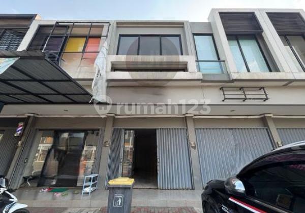 For Rent: 2-Story Grand Wisata Shop House Ready to Use, Flood-Free, Spacious Parking, Free Parking Fee, Suitable for Office, Direct Access to Tambun Toll Road Grand Wisata Bekasi. For Rent: 2-Story Grand Wisata Shop House Ready to Use, Flood-Free, Spacious Parking, Free Parking Fee, Suitable for Office, Direct Access to Tambun Toll Road Grand Wisata Bekasi.