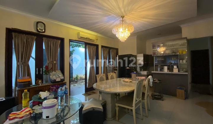 For Sale Grand Wisata 2-Storey House 6+1 Bedrooms SHM Area 456m2 KPR Available 200m From Living World Mall Direct Access to Tambun Toll Road Grand Wisata Bekasi