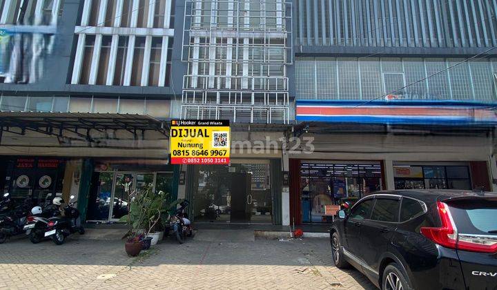 Dijual Ruko Bharata 3 Lantai Parkir Luas, Cocok Dijadikan Kantor Atau Tempat Usaha, 8 Menit Menuju Gerbang Tol Karawang Barat 1