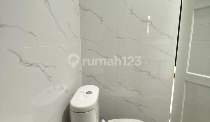 Dijual Rumah Grandwisata Modern Klasik Siap Huni, Kamar 4+1, Carpot 6 Mobil, 200M Dari Mall, Keamanan 24 Jam Bebas Banjir, bisa KPR, Akses Langsung Tol Tambun Grand Wisata Bekasi 2