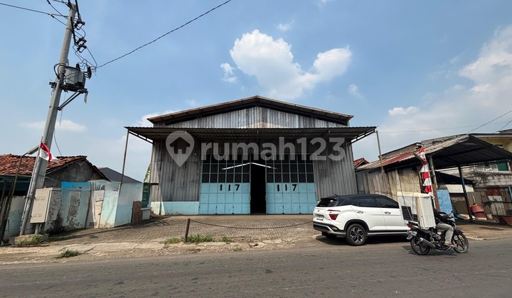 Dijual Gudang Buah Jl. Raya Setu Cibuntu Include Mobil Box, Forklift, Cold Storage, Rak Besi, dan Ada Office, Akses 2km Dari Pintu Tol Tambun, 1km dari Pintu Tol Setu Utara, SHM, Bisa Cash Maupun Kredit Bank, Cibitung Bekasi