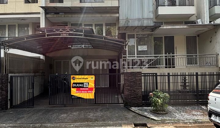 Dijual Rumah Grand Wisata Boulevard Luas 240m2, Bisa Dijadikan Tempat Tinggal Dan Tempat Usaha, Akses Langsung Tol Tambun Grand Wisata Bekasi Dijual Rumah Grand Wisata Boulevard Luas 240m2, Bisa Dijadikan Tempat Tinggal Dan Tempat Usaha, Akses Langsung Tol Tambun Grand Wisata Bekasi
