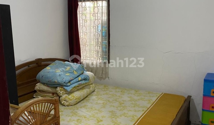 For Sale: Arcamanik Endah Complex House, 1 Floor, Area 176m², 4+1 Bedrooms, Facing East, SHM, Eligible for KPR, Arcamanik, Bandung 2