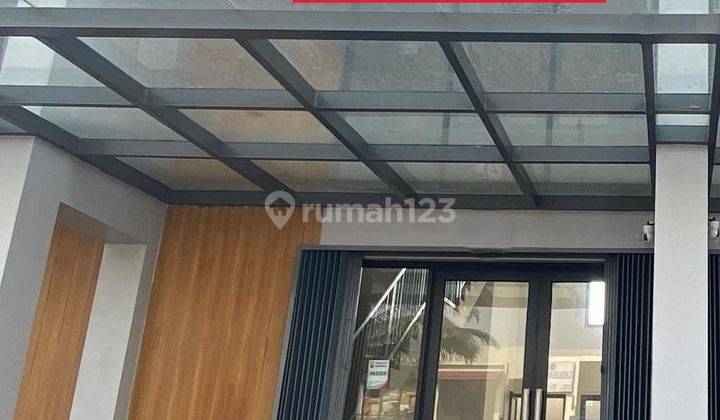 Disewakan Ruko Boulevard 3 lantai Parkir Luas Tidak Berbayar, Bisa dijadikan Kantor, Resto dan Cafe di Grand Wisata Bekasi 1