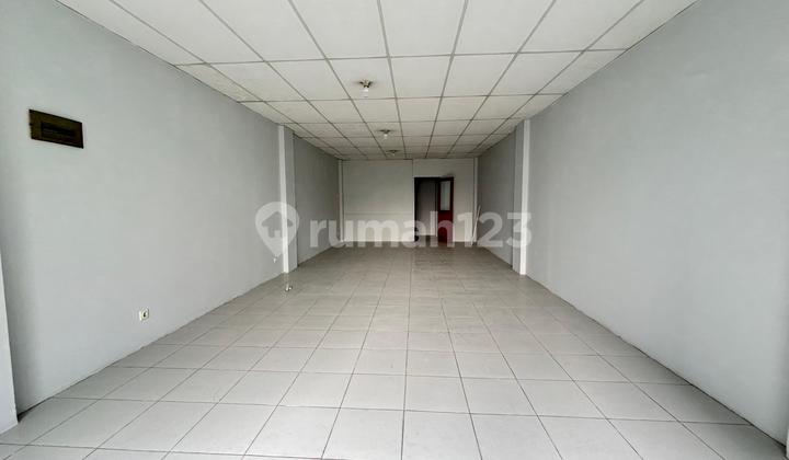 For Rent: Attached Shophouse in Jababeka CBD, 3 Floors, Building Area 332m2, Suitable for Office, School, Salon, Stockist/Warehouse, Move-In Ready Condition, Facing Living Mall Jababeka, Cikarang. 2