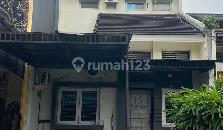 Dijual Rumah Grand Wisata Dekat Masjid Izzatul Islam, 2 Lantai, 3 Kamar Tidur, SHM, Bisa KPR, 20m dari Sekolah Al Azhar dan IPEKA Grand Wisata Bekasi 2