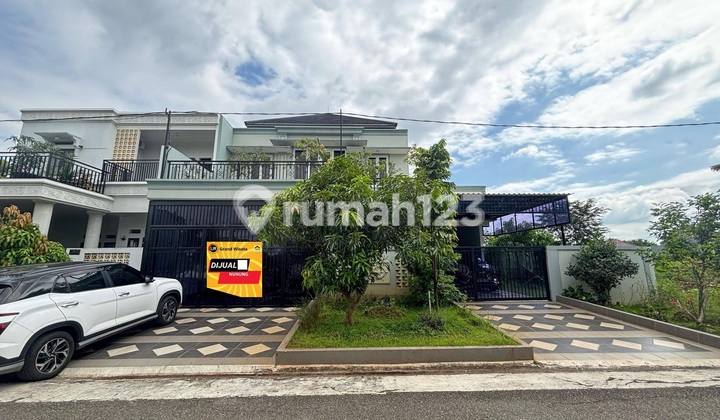 Dijual Rumah Hook 2 Lantai Area Grand Wisata Luas 404m2, 100m dari Masjid Besar Izzatul, Sekolah Al-Azhar, IPEKA, Bisa KPR, Akses Tol Tambun Grand Wisata Bekasi