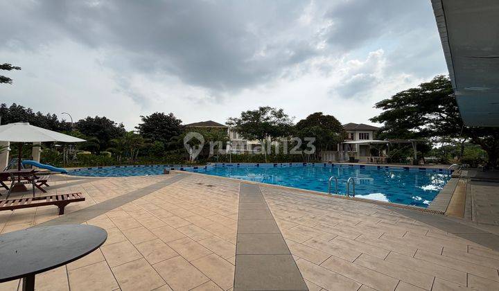 Dijual Rumah Grand Wisata 2 Lantai Luas 200m² ,view Taman, 4+1 Kamar Tidur, Fasilitas Kolam Renang, Lapangan Olahraga, Club House, 200 Meter Dari Mall Living World Grand Wisata Bekasi 2