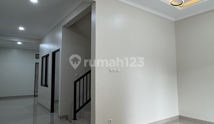 Rumah di Telaga Mediterania Citra Raya Dijual Cepat 2