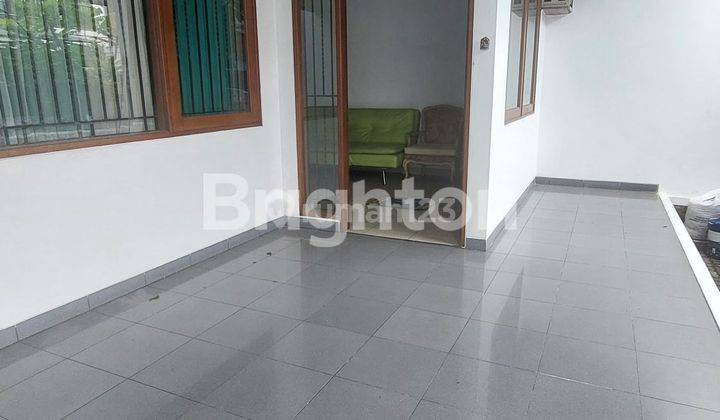 Rumah Besar di Kemanggisan Jakarta Barat 1