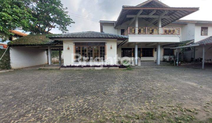 Rumah Megah di Pinggir Jalan Hitung Tanah Raya Jatibening 1