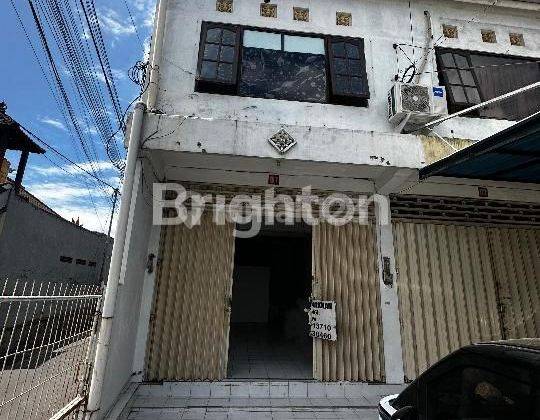 2-STOREY SHOPHOUSE IN A STRATEGIC LOCATION ON JL TANGKUBAN PERAHU 2