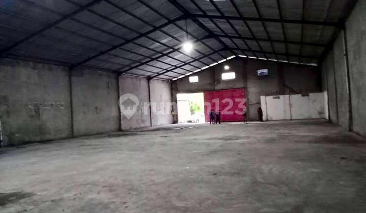 For Rent Spacious Strategic Warehouse On Mahendradatta Main Road West Denpasar