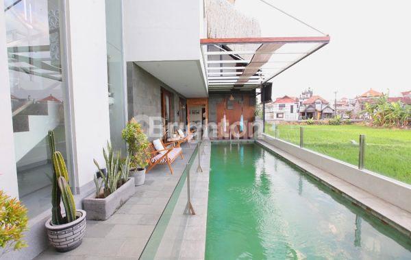 Dijual Villa Modern Dengan View Sawah Lokasi Strategis Seminyak