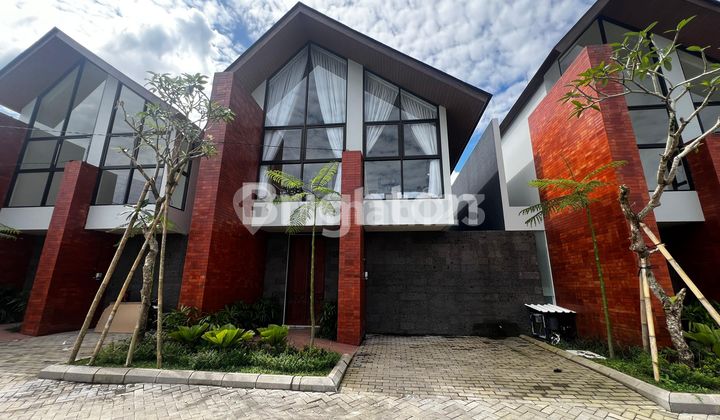 A FREEHOLD LUXURY VILLA WITH BEAUTIFUL RICEFIELD VIEW IN UBUD, SMART INVESTMENT AND ELEGANT LIVING