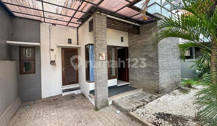 3 Bedrooms House At One Gate System Area Near Slk School Kerobokan