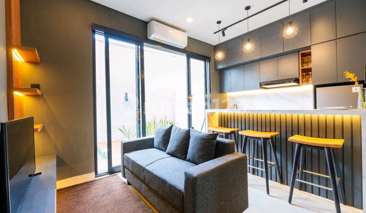 Modern Contemporary New Home Ready to Live In Complete With Pool And Fully Furnished 2