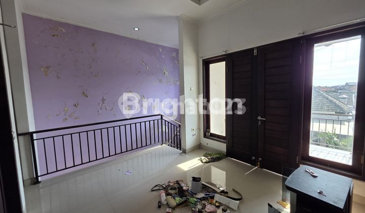 RUMAH 2 LANTAI DALAM PERUMAHAN DENGAN LOKASI STRATEGIS 2