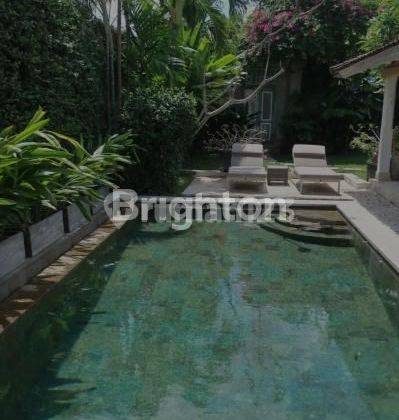 WELL MAINTAINING CHARMING VILLA FOR DAILY RENT IN CENTRAL SEMINYAK 2