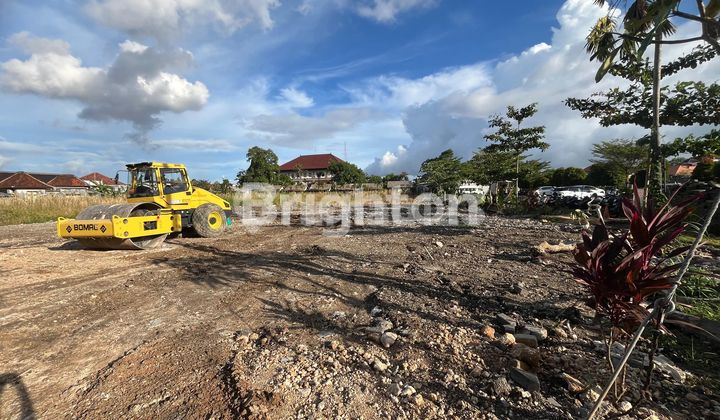 LAND WITH HIGH POTENTIAL FOR VILLAS, RESTAURANTS, OR TOURIST SPOTS IN FRONT OF A 4-STAR HOTEL