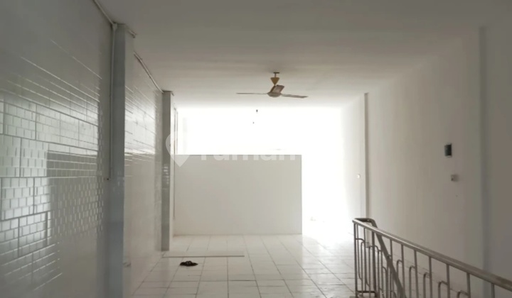 Strategically Located Shop/Retail Space in the Commercial and Office Area in Front of Trans Studio Mall 2