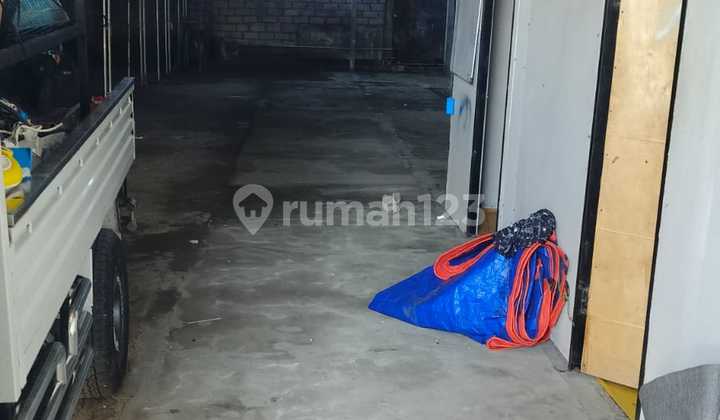 Affordable Warehouse and Mess Rental 200M2 in Peguyangan Kaja, North Denpasar. Affordable Warehouse and Mess Rental 200M2 in Peguyangan Kaja, North Denpasar.