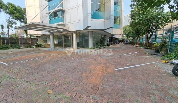 Sewa Gedung ex Bank 5 Lantai 1.107m² Menteng hadap Barat Selatan 2