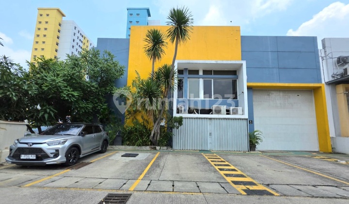 Bizpark Penggilingan Warehouse 1,177m² Cakung with 3.5-Storey Office