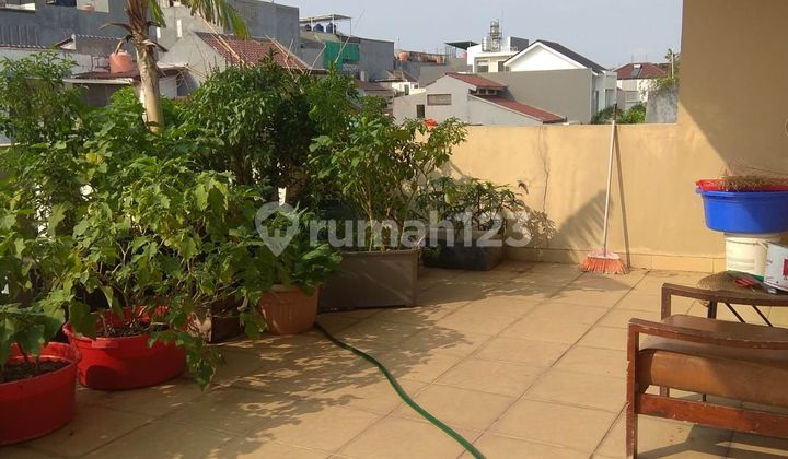 Sunter Agung Barat 2.5-story house, 7x15, North-facing 2