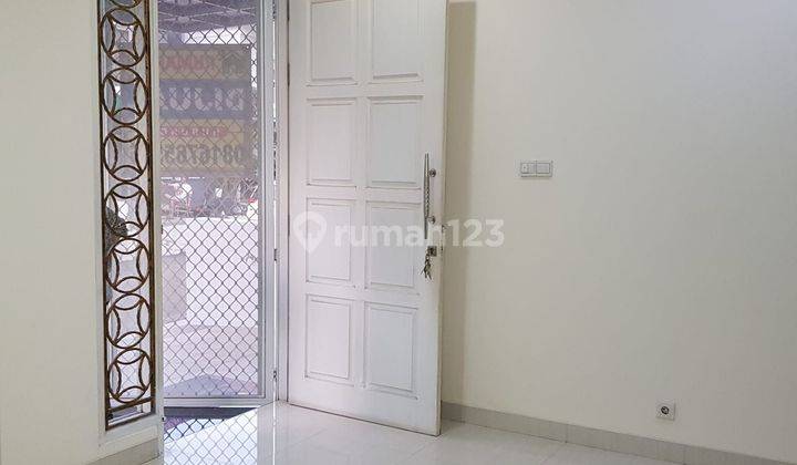 Rumah 2 Lantai 8x15 Metro Marina Ancol Barat hadap Utara
 2