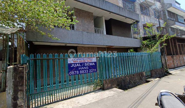 Rumah 2 Lantai 235m² Batu Ceper Jakarta Pusat dibawah NJOP
 1