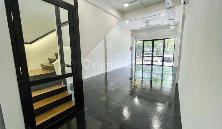 Ruko Baru Renov 70m² Sunter Terrace hadap Timur dgn Parkiran Luas 2