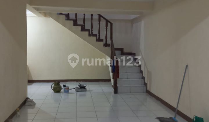 Lake Indah Sunter House 1.5 Floors 7x14 South Facing 2