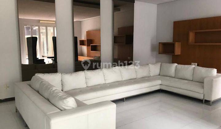 Rumah Modern 3 Lantai 16x25 Mega Kuningan Setiabudi Hadap Utara 1