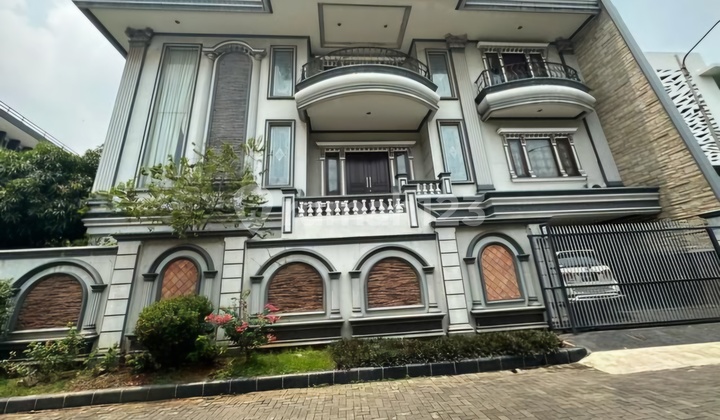 Rumah Mewah Taman Permata Sunter 3 Lantai 271m² Hadap Timur