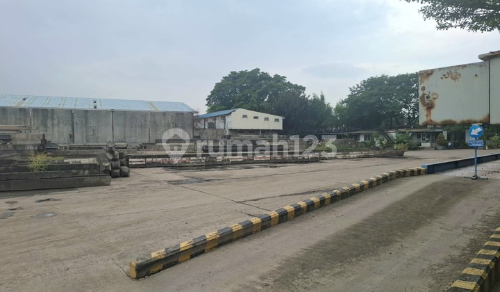 Land on Jl Cacing Cakung Cilincing, 4 hectares, Front Width 84 Meters Land on Jl Cacing Cakung Cilincing, 4 hectares, Front Width 84 Meters