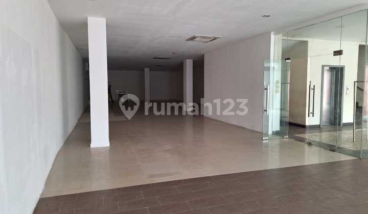 Sewa Gedung Hayam Wuruk Kota Parkiran Luas Ada Basement