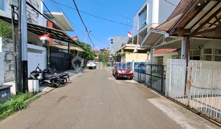 Rumah Kelapa Gading Kirana hitung Tanah 2 Lantai 9x17 hadap Utara 2