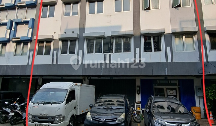 3 Adjacent Shophouses in Bukit Gading Indah, Kelapa Gading, West Facing