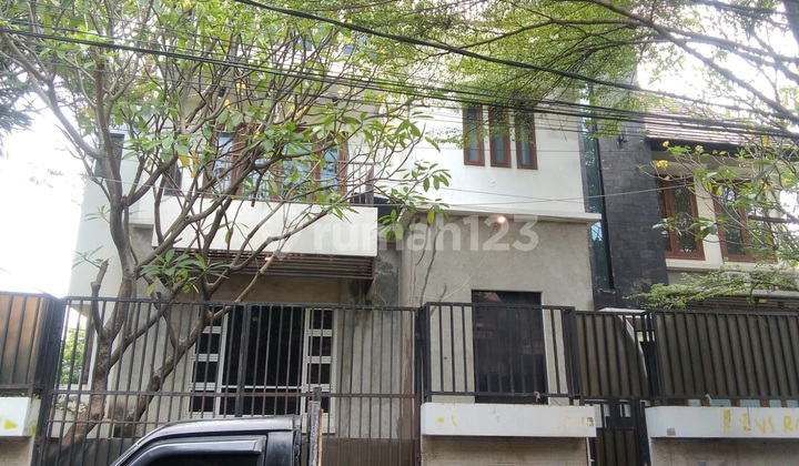 Corner House Pulo Gadung Jl Kayu Mas 431m² Facing East South 2