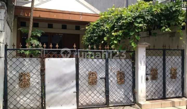 Rumah Murah dan Strategis dalam Perumahan di Ampera