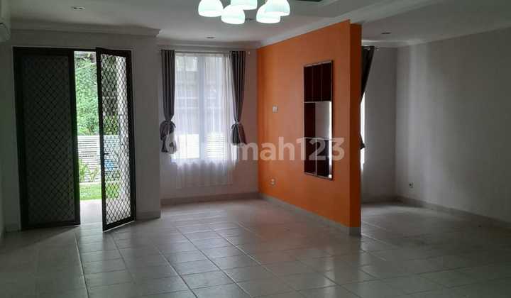 Beautiful and Well-Maintained House in Bintaro Sector 3 Complex Beautiful and Well-Maintained House in Bintaro Sector 3 Complex