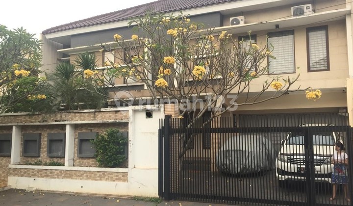 Rumah 2 Lantai Dekat Stasiun Krl Jurangmangu di Menteng Sektor 7 Bintaro Tangerang Selatan, Tangerang Selatan